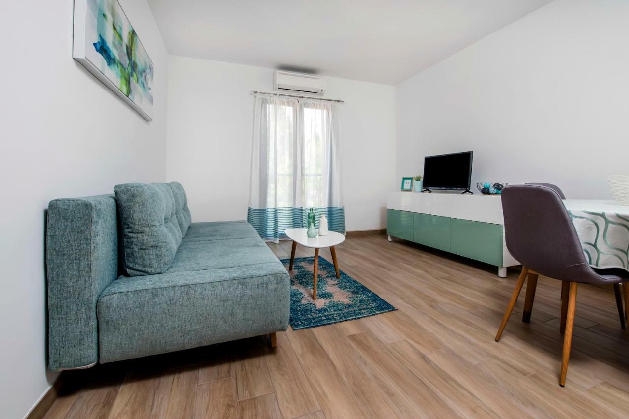 Apartment Loki ロヴィニ エクステリア 写真